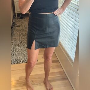 Y&I black faux leather skirt! Size small!
